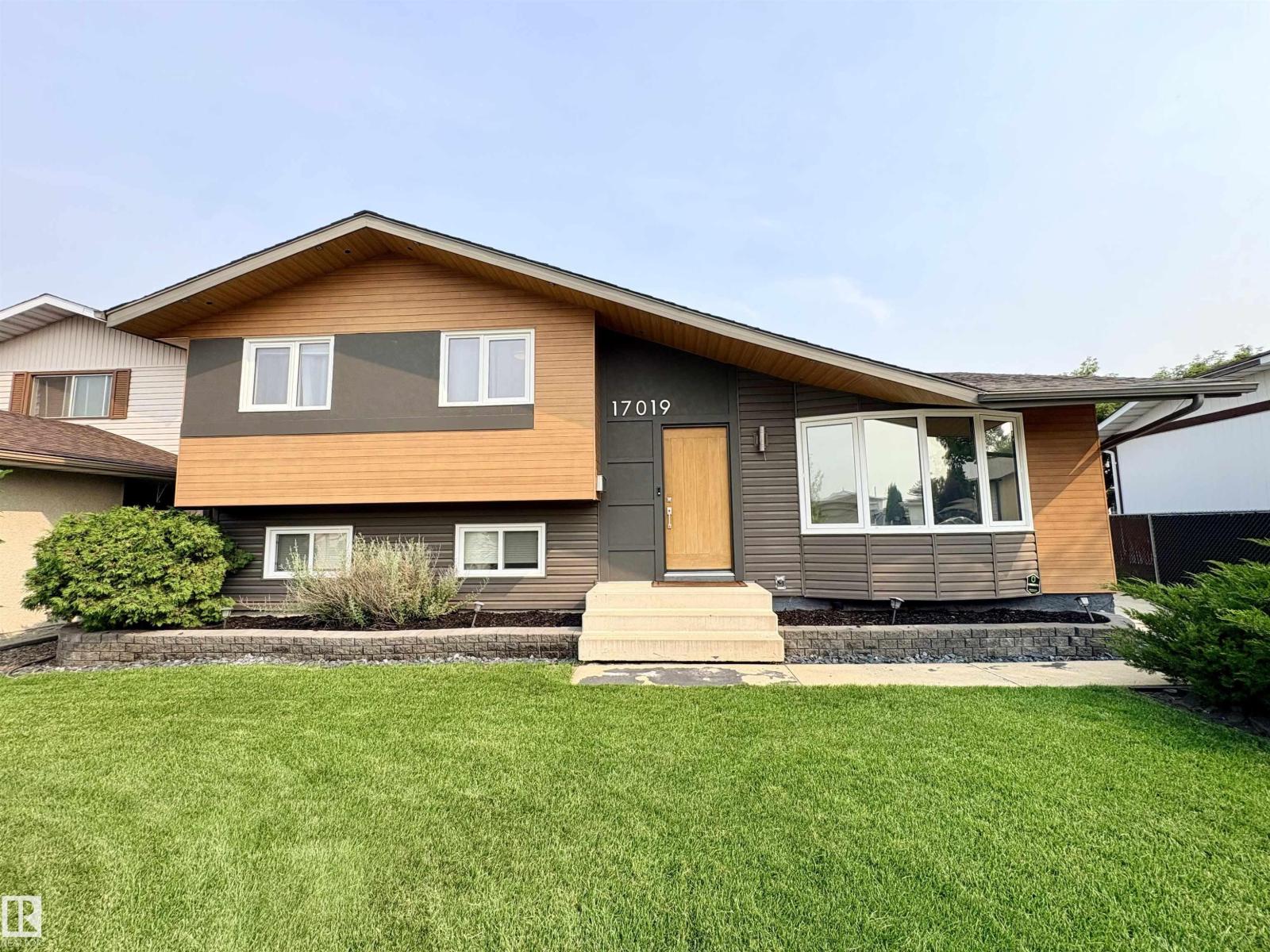 MLS® listing #30074148 for sale located at 17019 108 ST NW