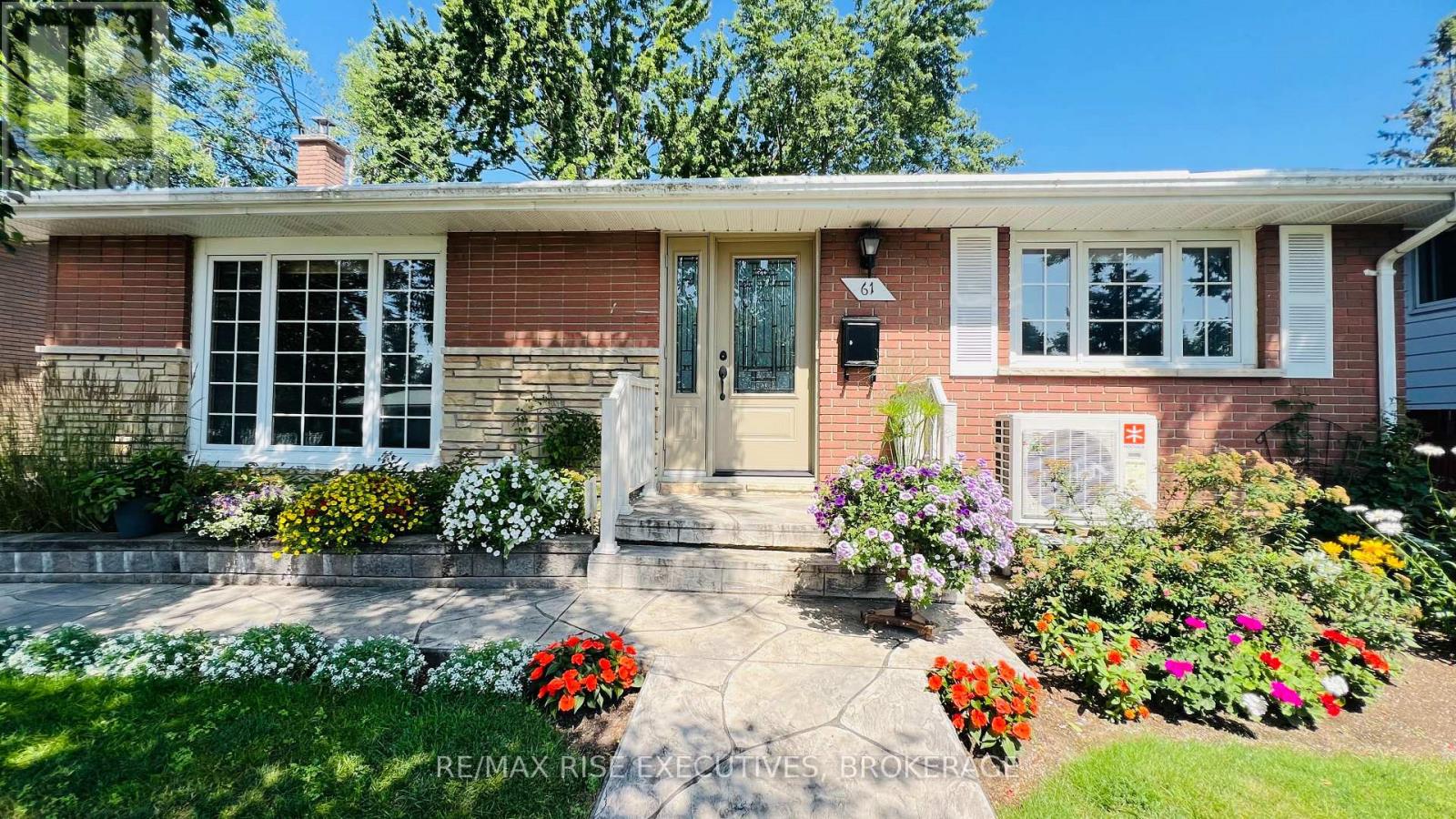 MLS® listing #30074573 for sale located at 61 CONACHER DRIVE