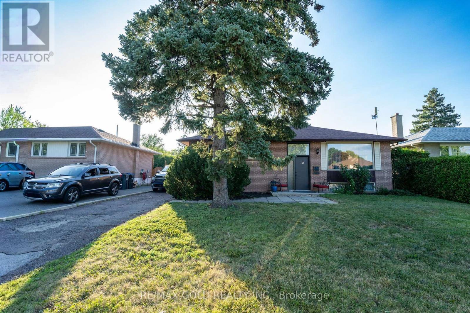 MLS® listing #30074667 for sale located at 12 ALEXANDRIA CRESCENT