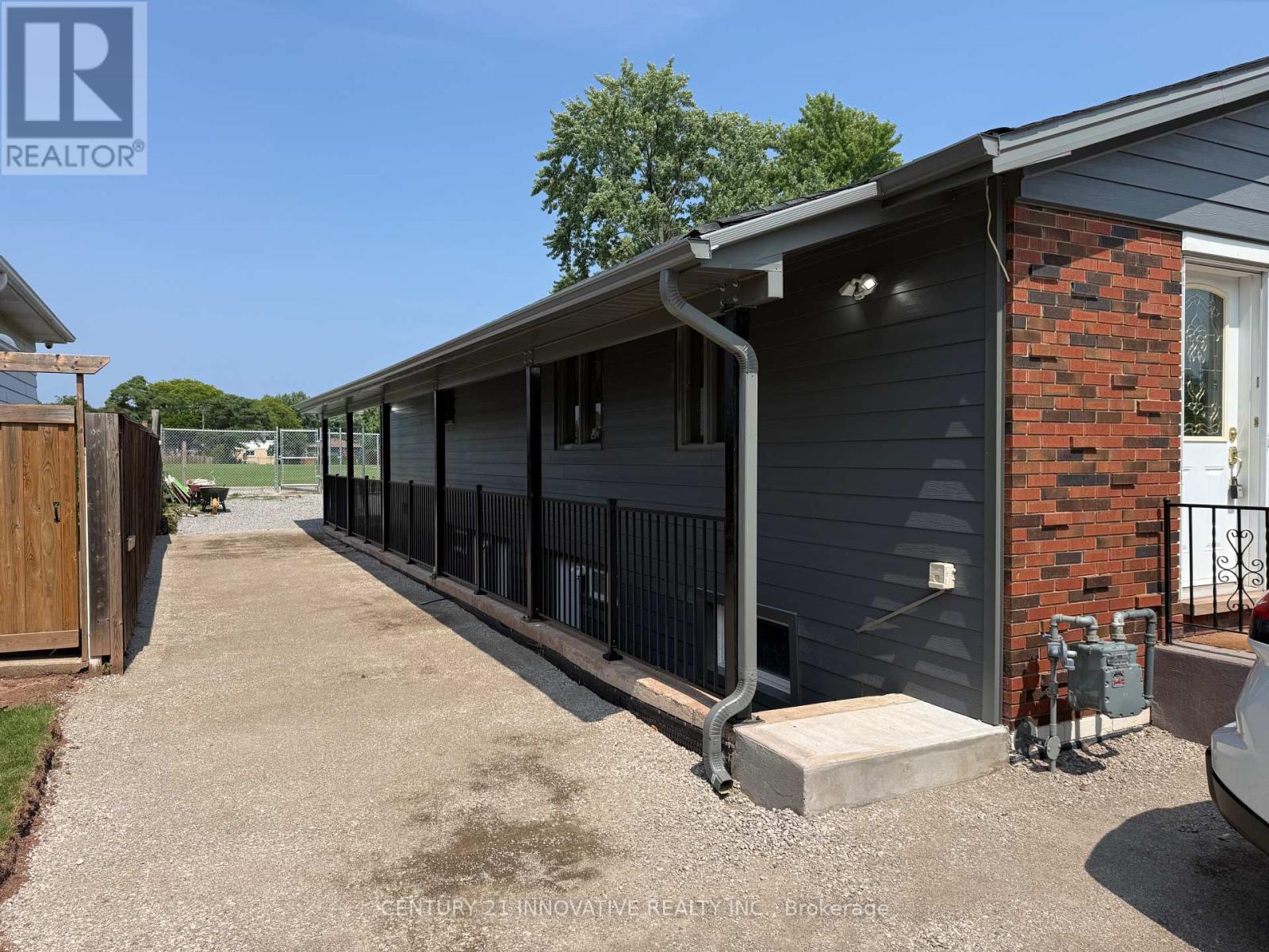 MLS® listing #30075386 for sale located at B - 541 CHAMBERLAIN ROAD