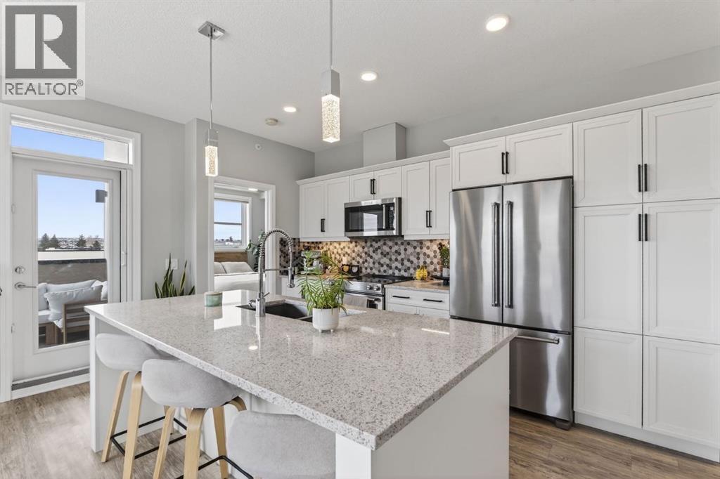 MLS® listing #30075468 for sale located at 1402, 80 Greenbriar Place NW
