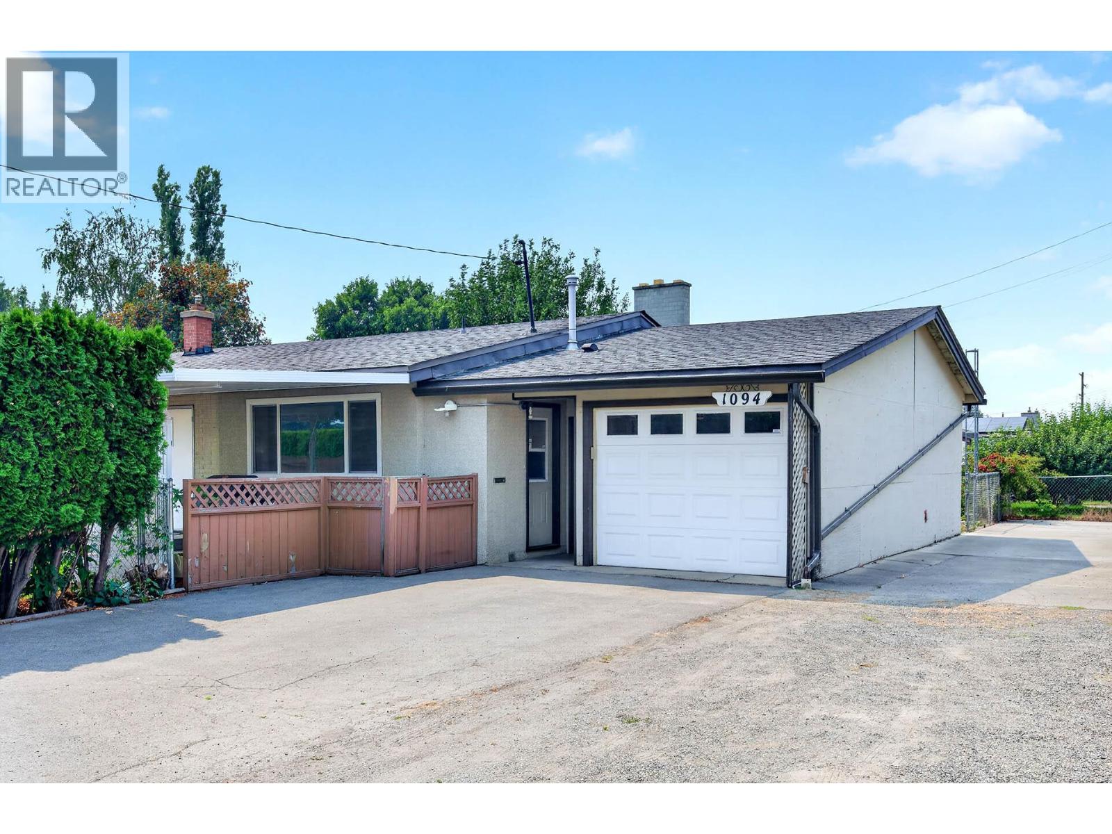 MLS® listing #30075937 for sale located at 1094 SCHREINER Street