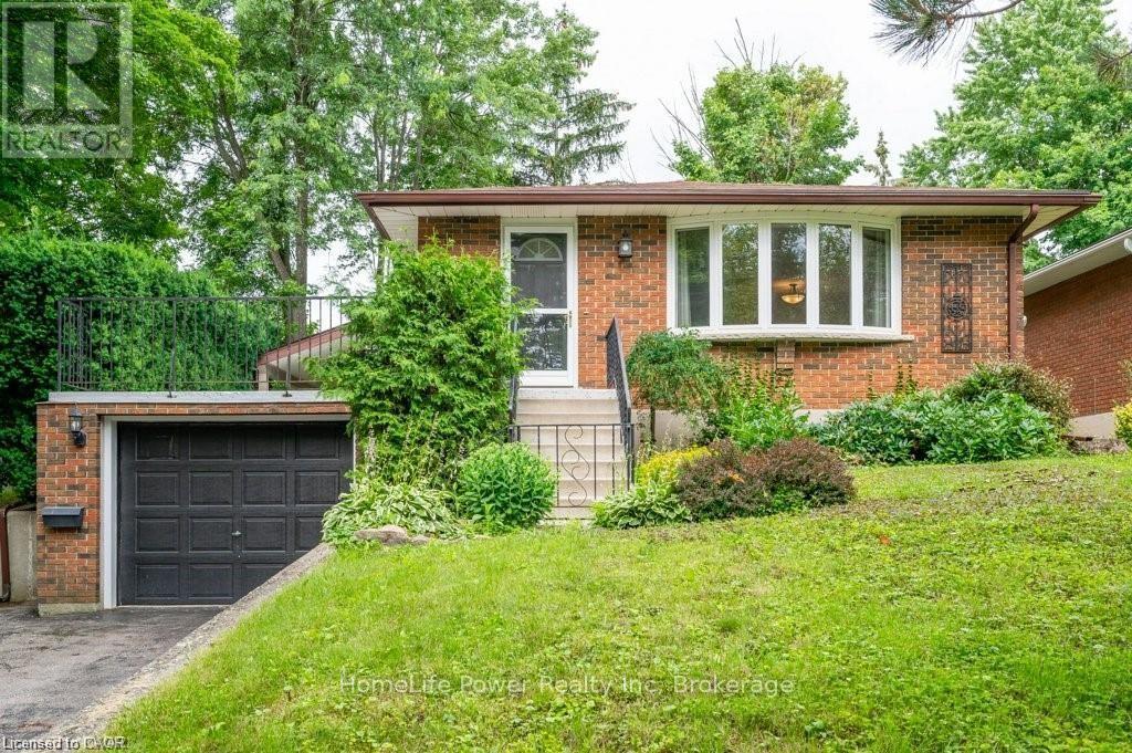 MLS® listing #30076613 for sale located at B - 573 GLEN MANOR BOULEVARD