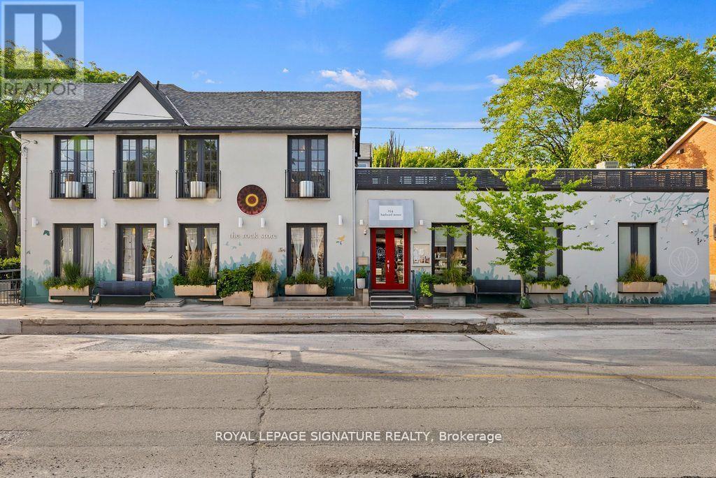 MLS® listing #30077512 for sale located at 154 HARBORD STREET