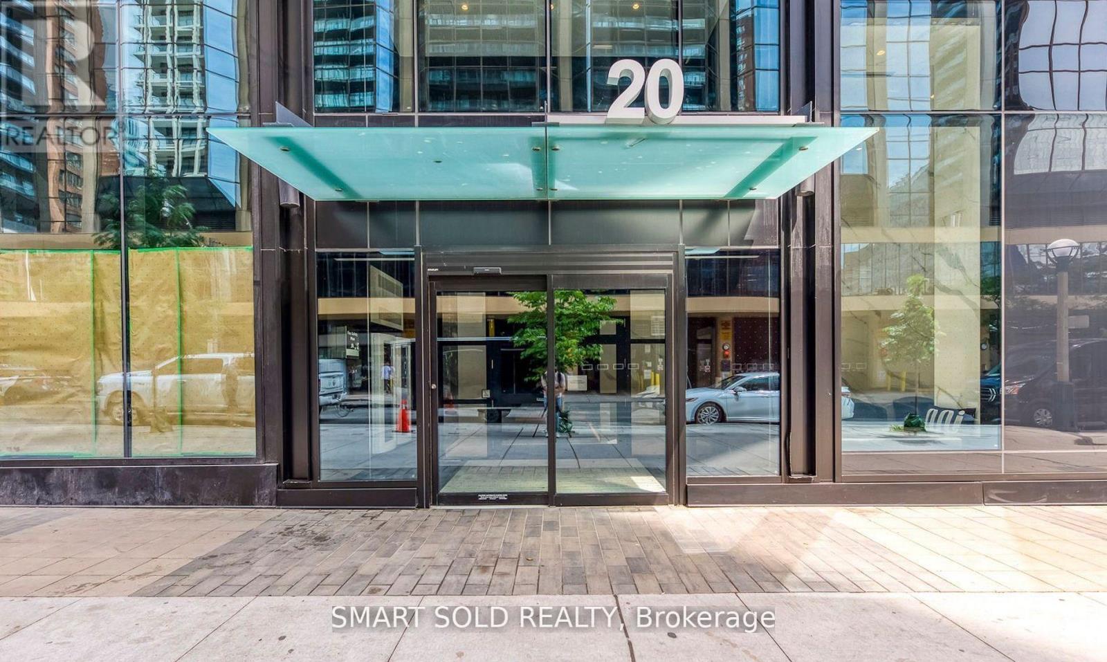 MLS® listing #30078937 for sale located at 2620 - 20 EDWARD STREET