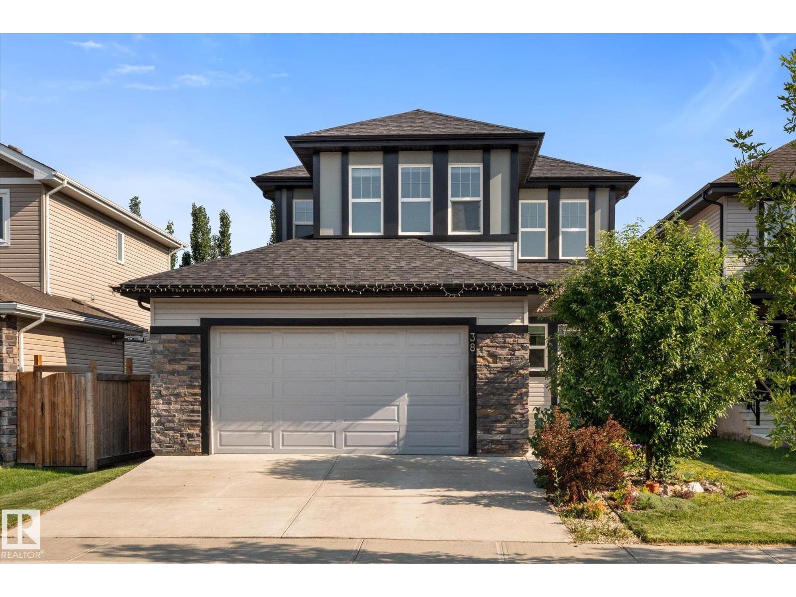 MLS® listing #30079408 for sale located at 38 ELLICE BN