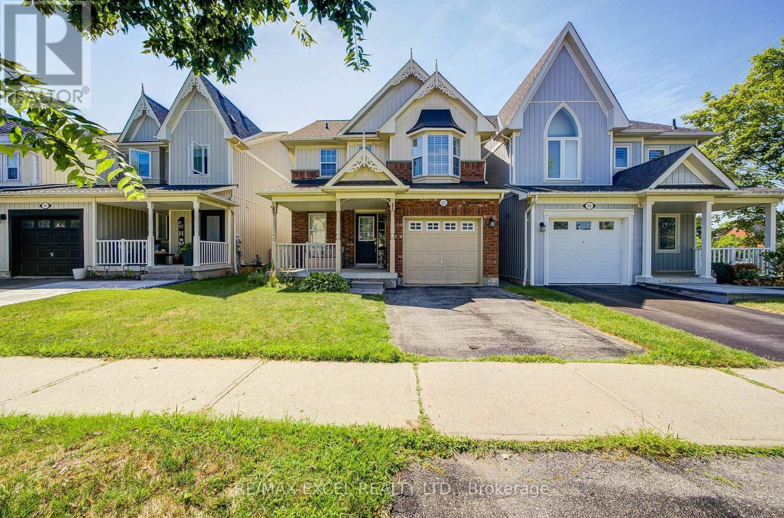 MLS® listing #30080380 for sale located at 43 BEAUMARIS CRESCENT
