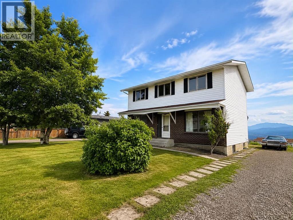 MLS® listing #30080436 for sale located at 10813 98th Avenue