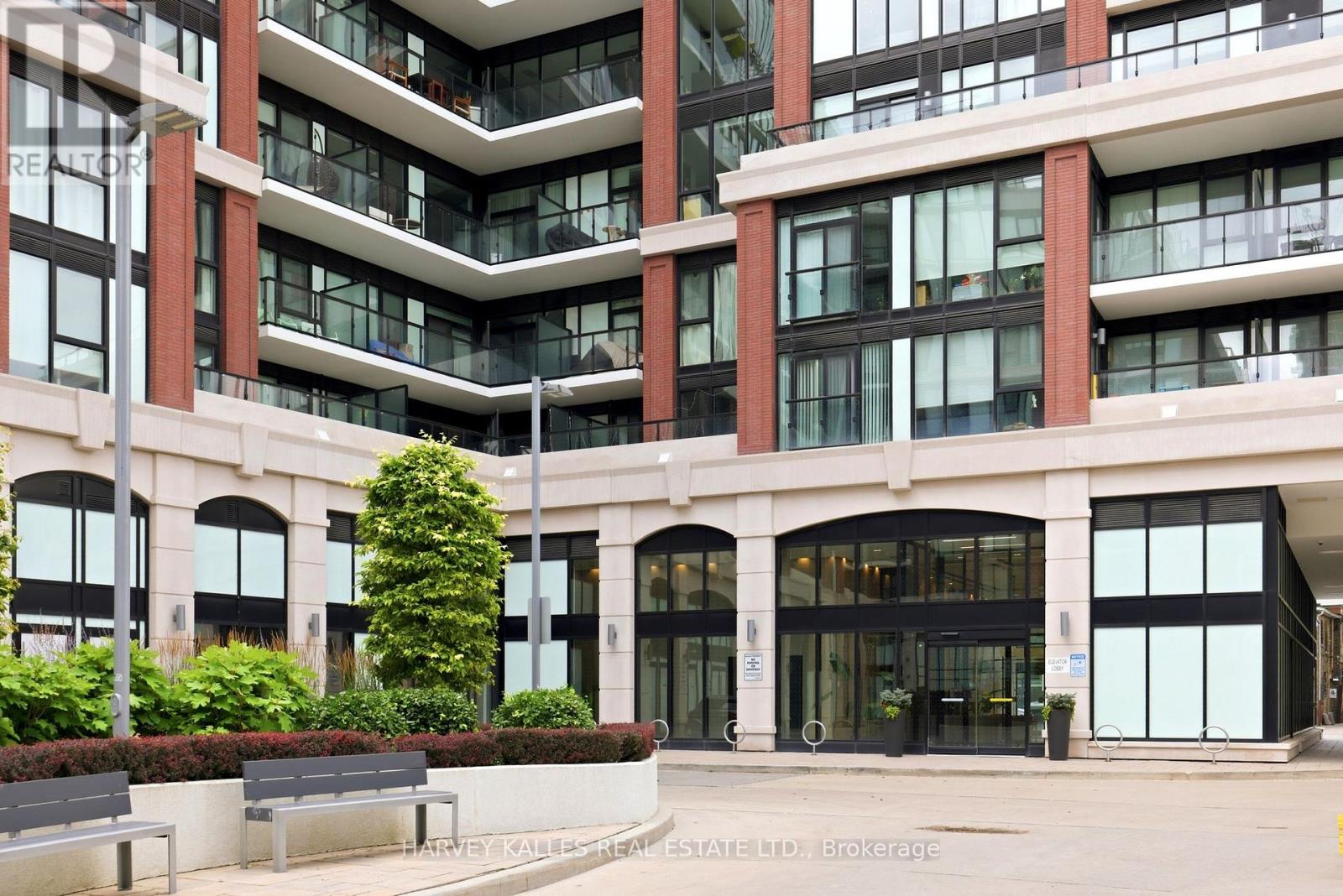MLS® listing #30081222 for sale located at PH6 - 1 BELSIZE DRIVE
