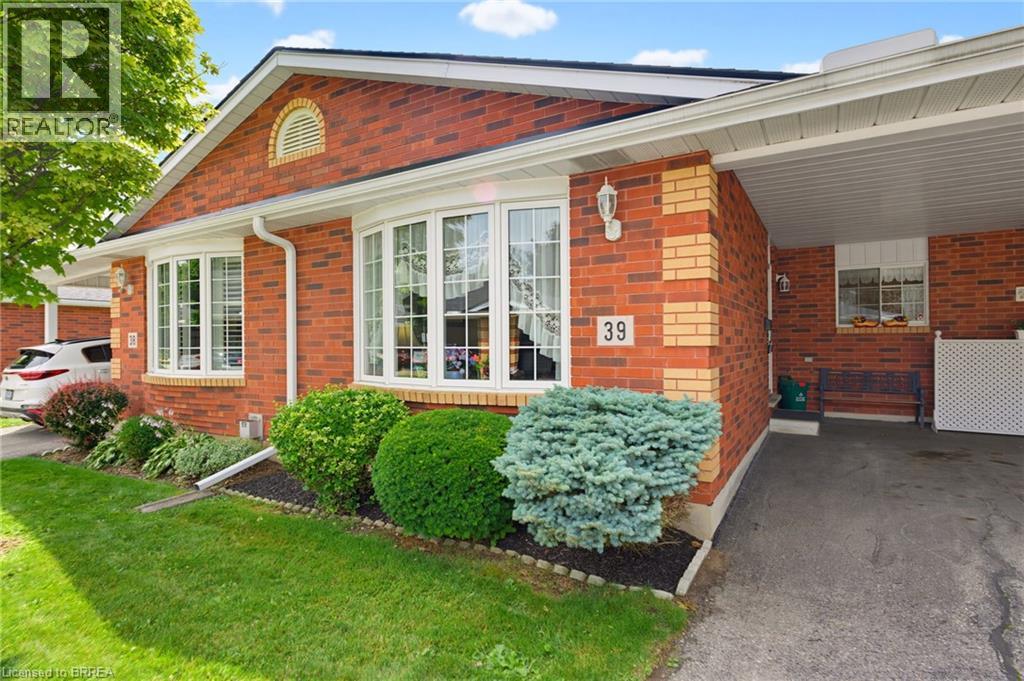 MLS® listing #30081271 for sale located at 570 WEST Street Unit# 39