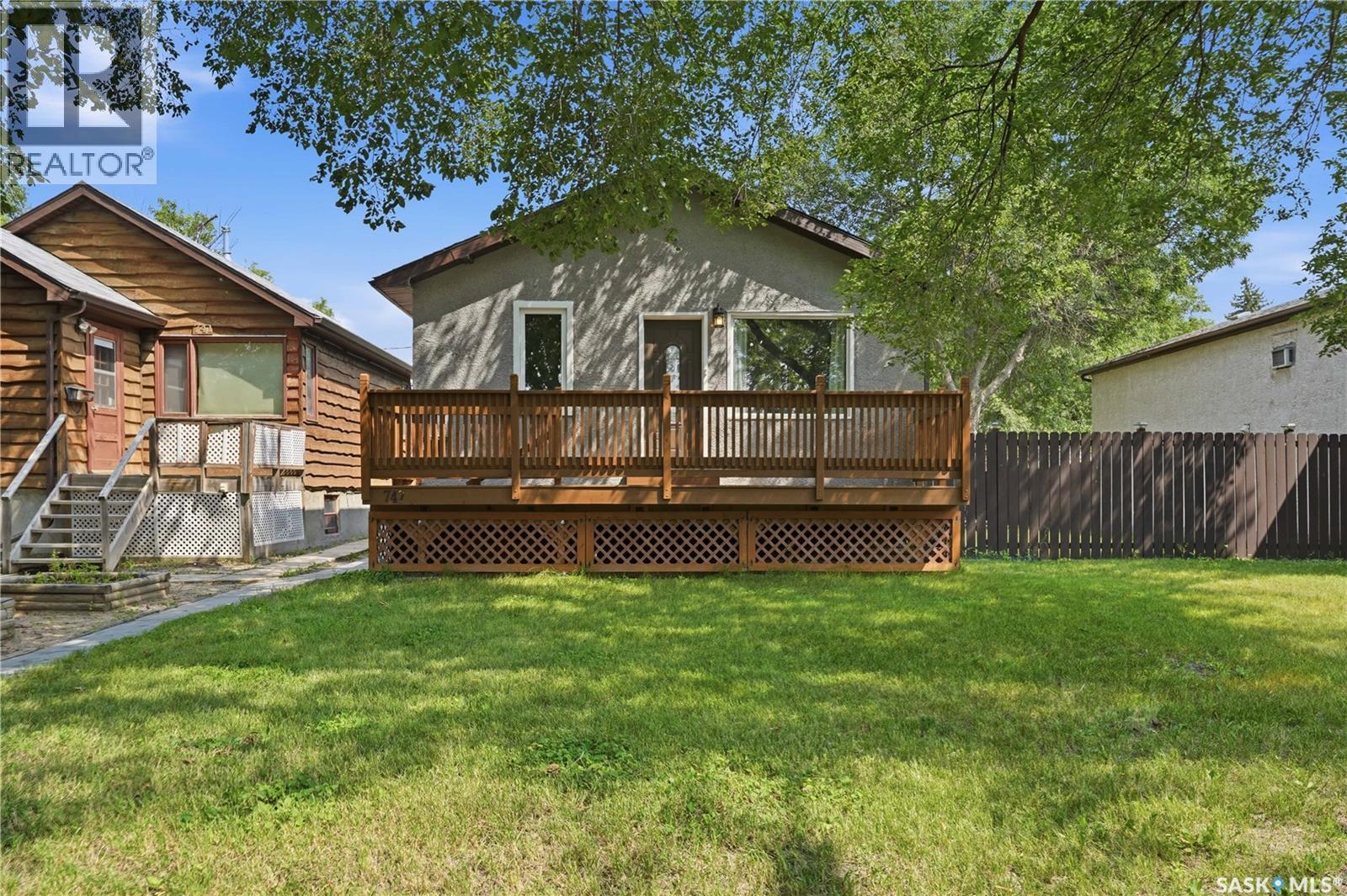 MLS® listing #30081492 for sale located at 747 Argyle STREET