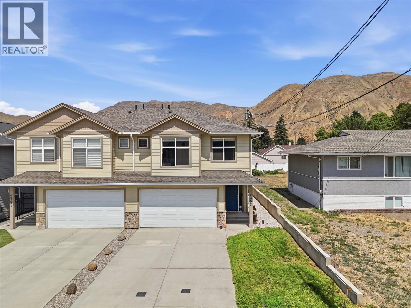 MLS® listing #30082062 for sale located at 2352 Bossert Avenue