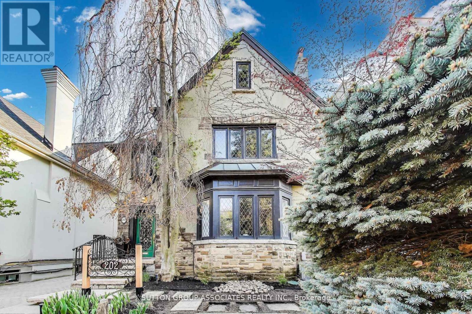 MLS® listing #30082736 for sale located at 202 FOREST HILL ROAD