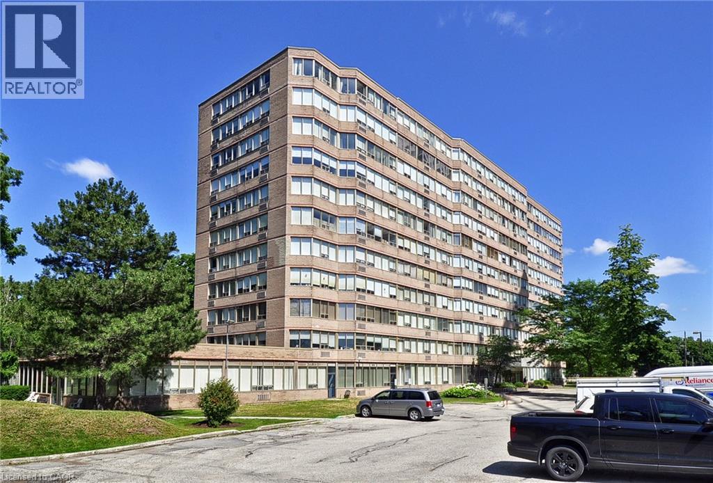 MLS® listing #30082823 for sale located at 3227 E KING Street E Unit# 105