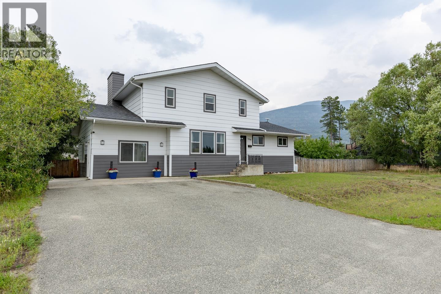 MLS® listing #30083478 for sale located at 1250 9TH AVENUE