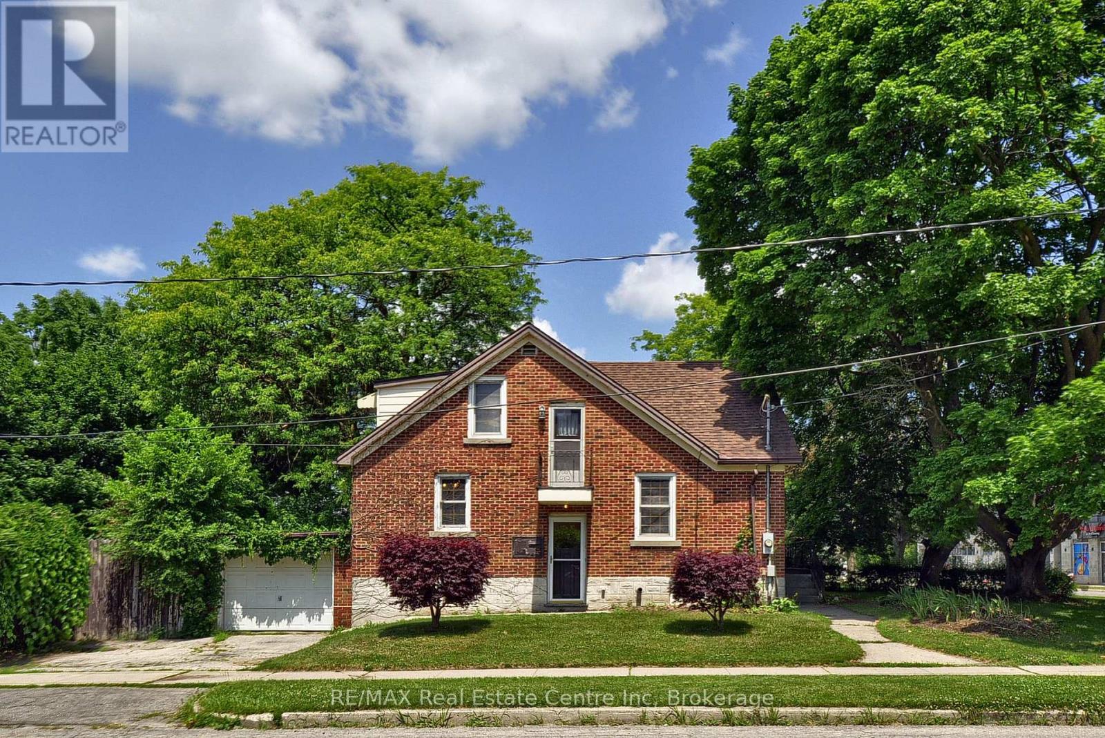 MLS® listing #30085017 for sale located at 285 ALBERT STREET W