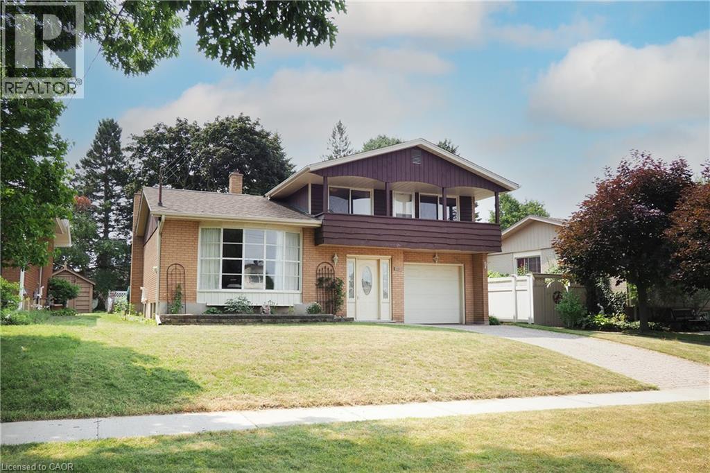 MLS® listing #30086084 for sale located at 15 GILMOUR Crescent