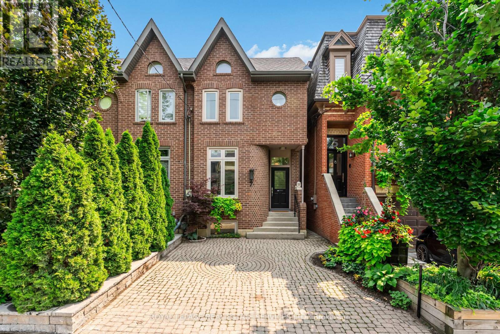 MLS® listing #30087596 for sale located at 7 BOWMAN STREET