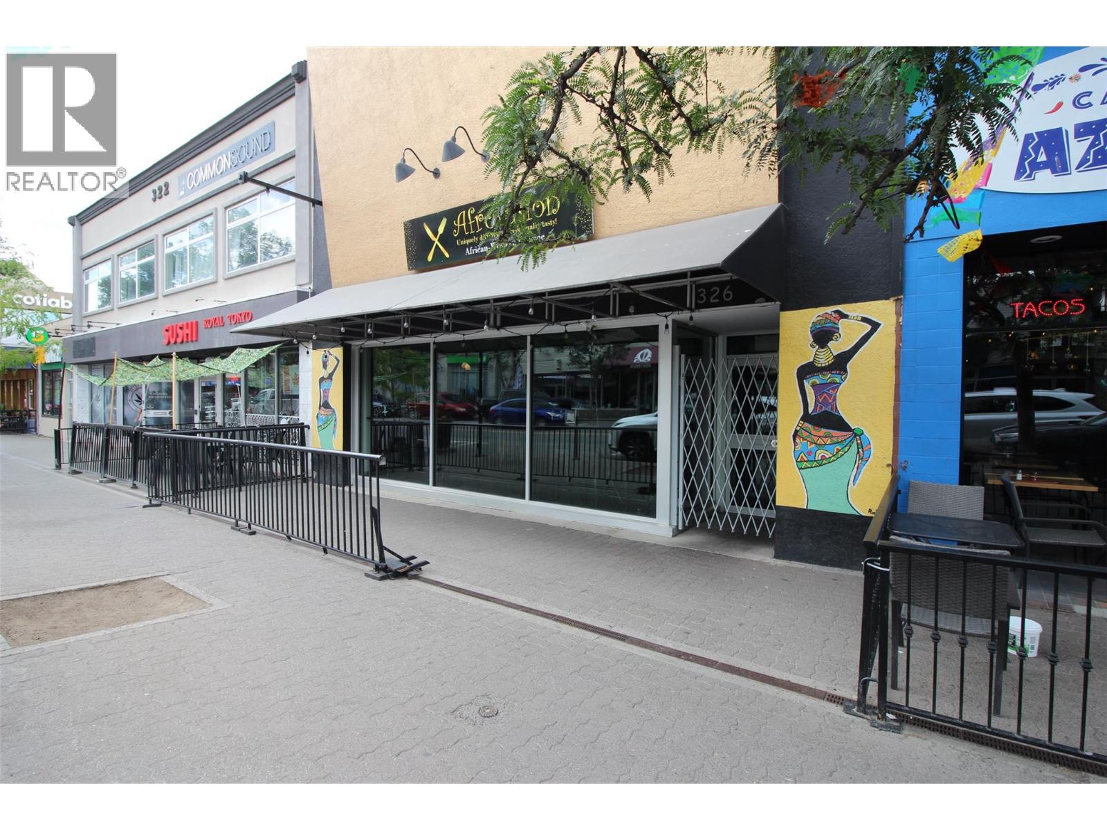 MLS® listing #30087999 for sale located at 326 VICTORIA Street