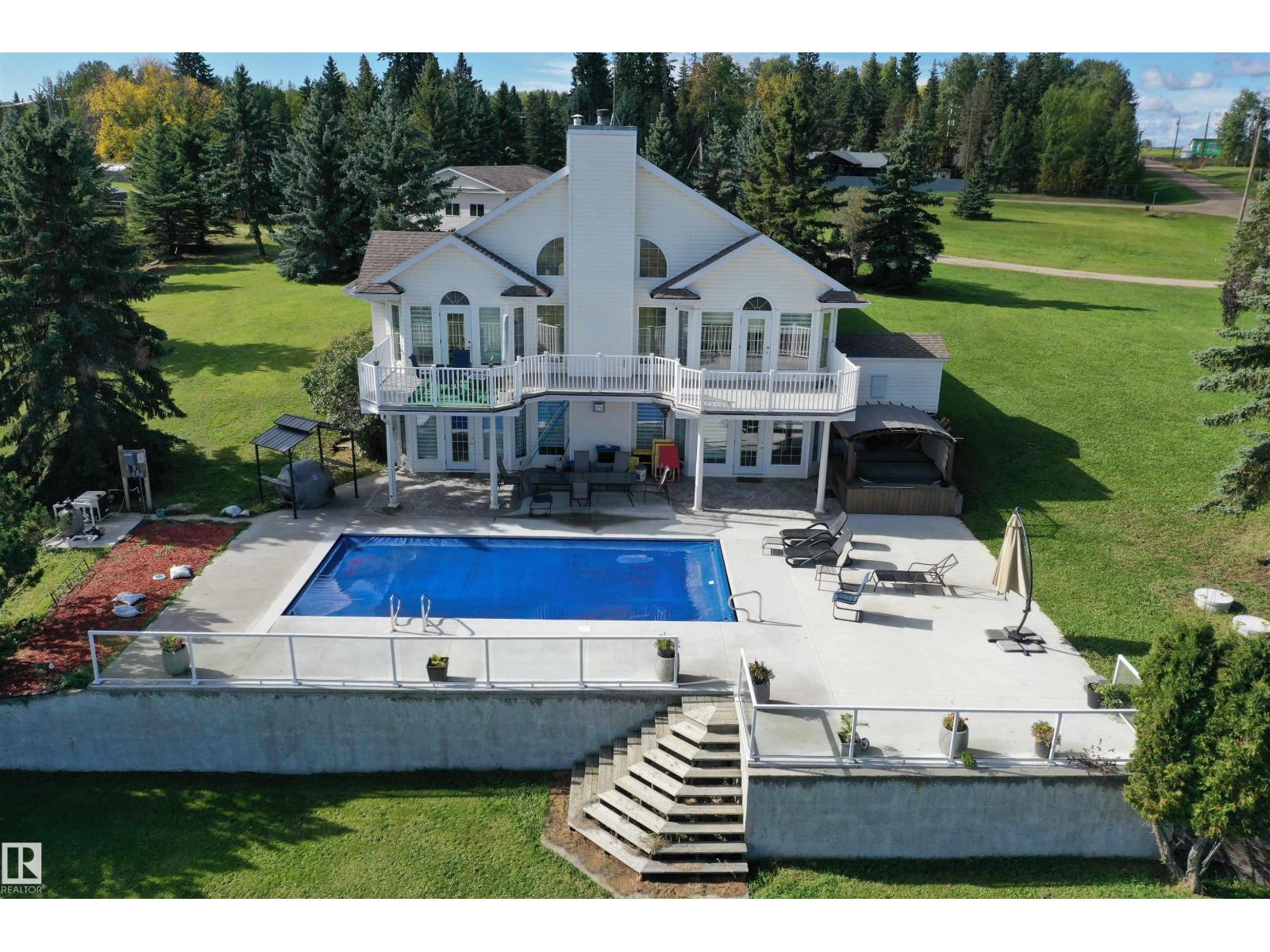 MLS® listing #30089826 for sale located at 205 1 AV