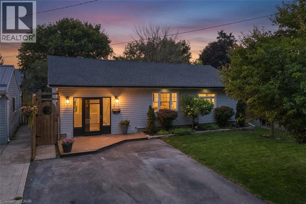 MLS® listing #30090248 for sale located at 26 MARKET Street
