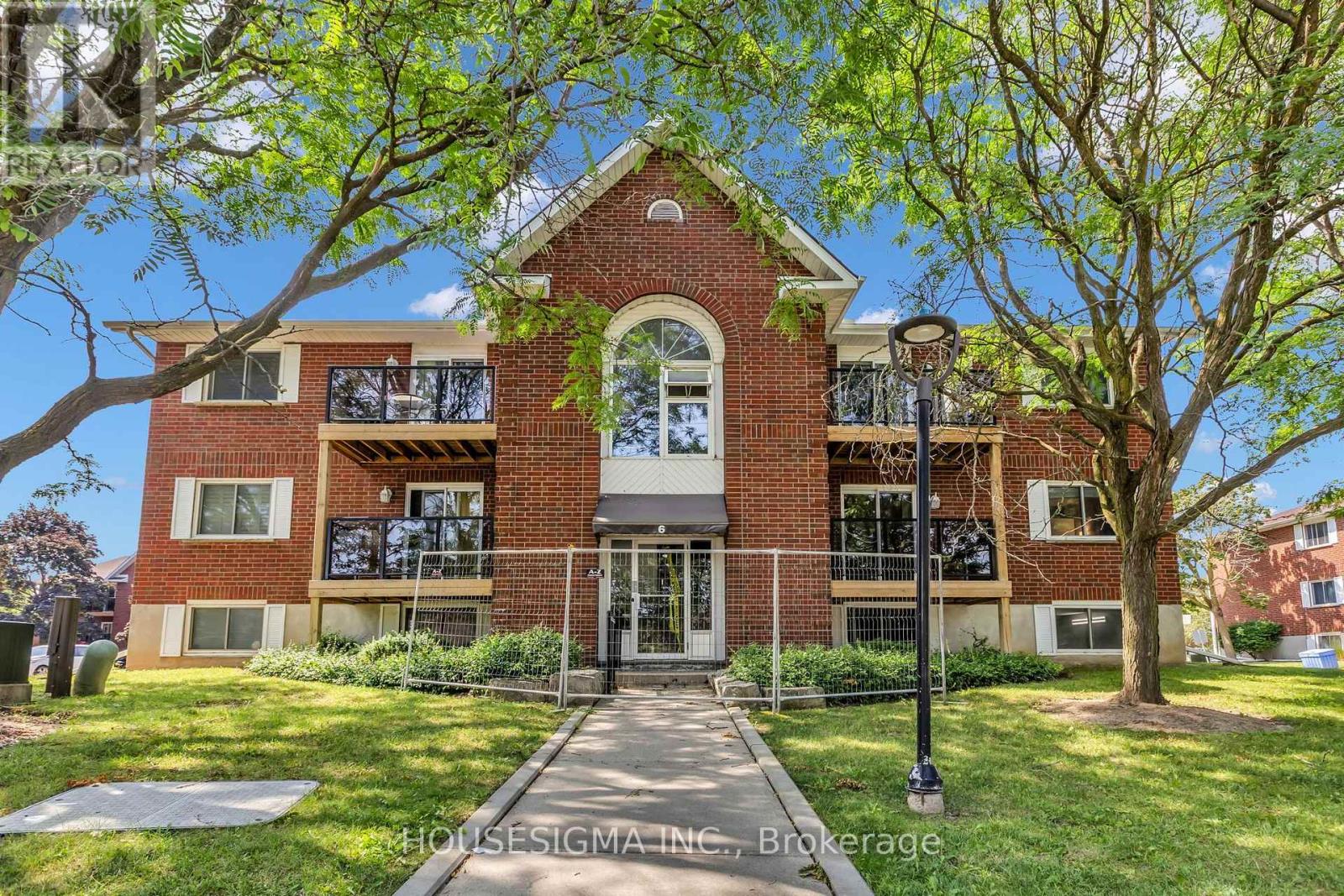 MLS® listing #30090325 for sale located at 606 - 565 GREENFIELD AVENUE