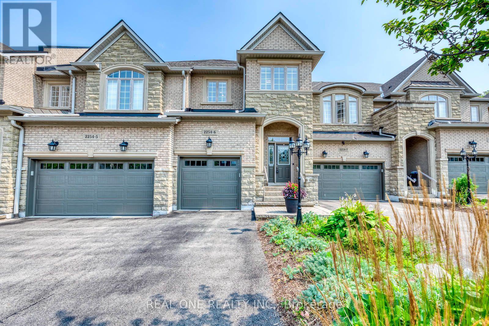 MLS® listing #30090442 for sale located at 6 - 2254 ROCKINGHAM DRIVE