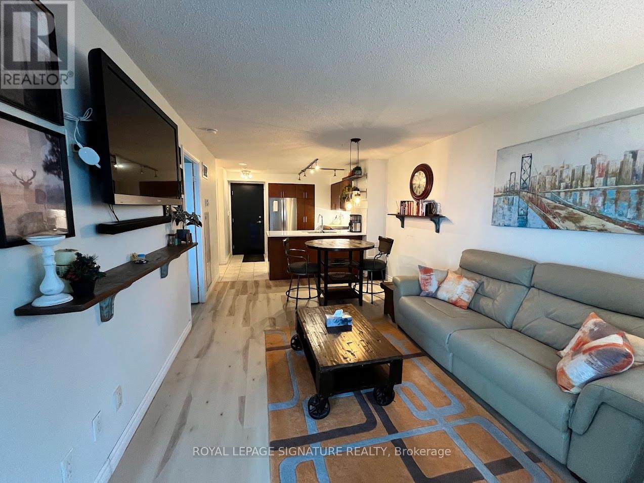 MLS® listing #30090550 for sale located at 812 - 410 QUEENS QUAY W