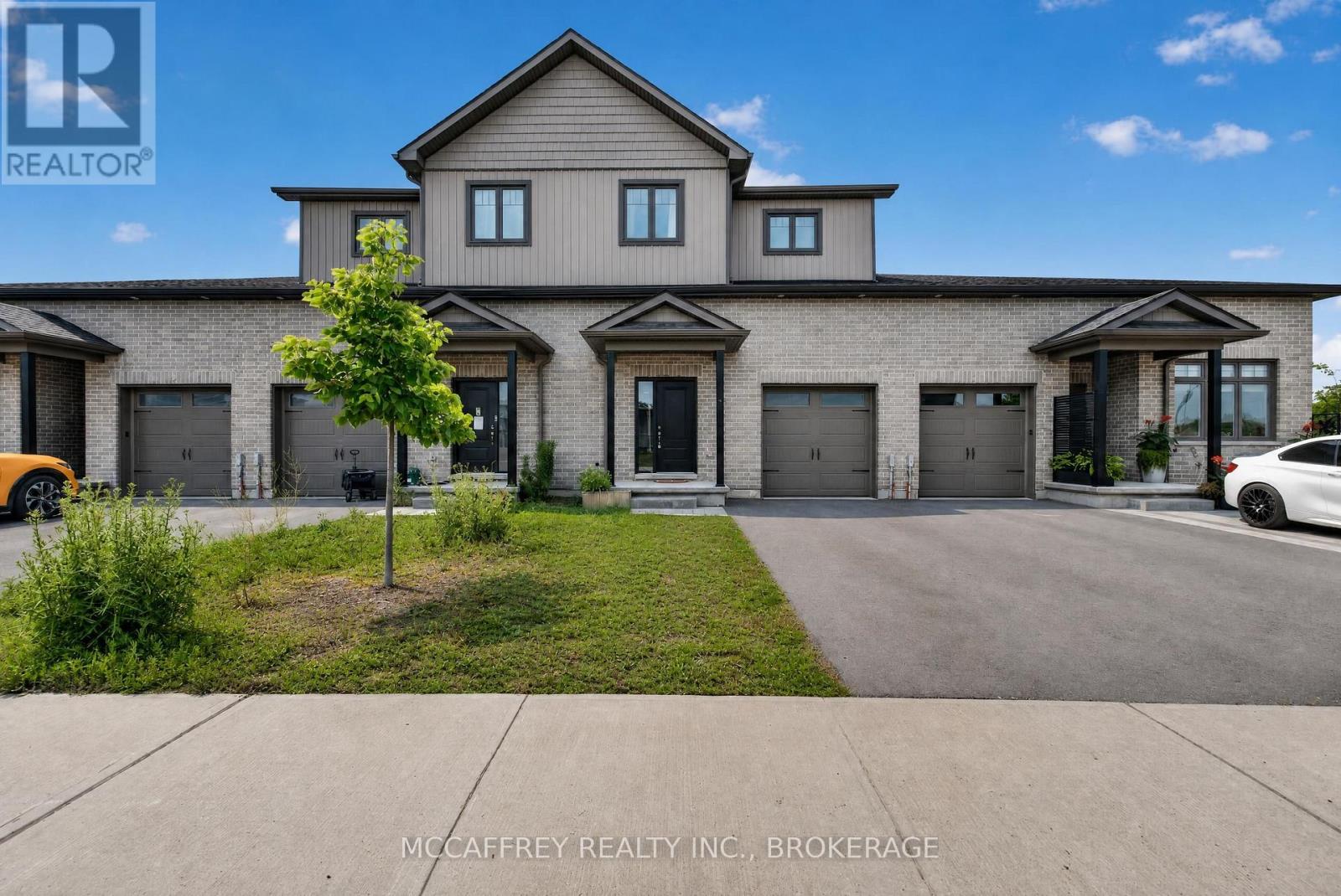 MLS® listing #30090738 for sale located at 8 ALLEN STREET