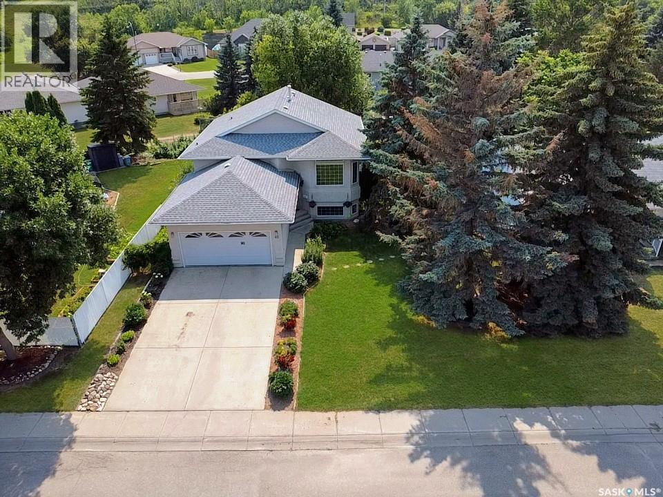 MLS® listing #30090935 for sale located at 42 Willow CRESCENT