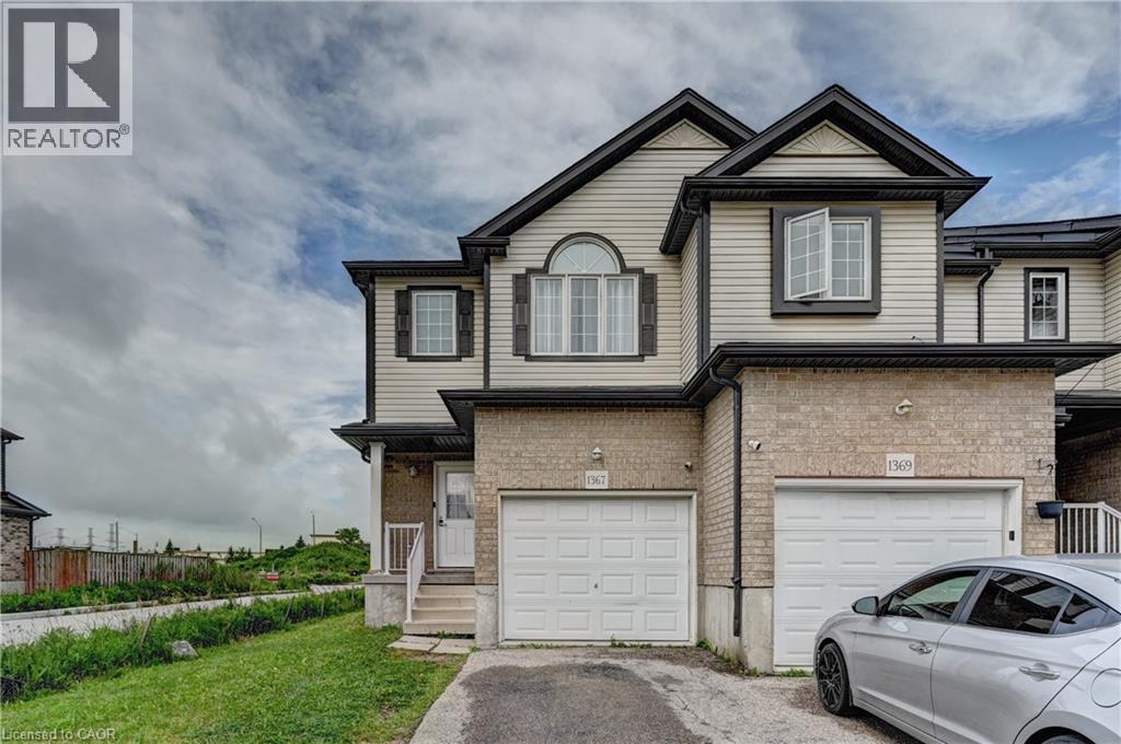 MLS® listing #30090987 for sale located at 1367 COUNTRYSTONE Drive E