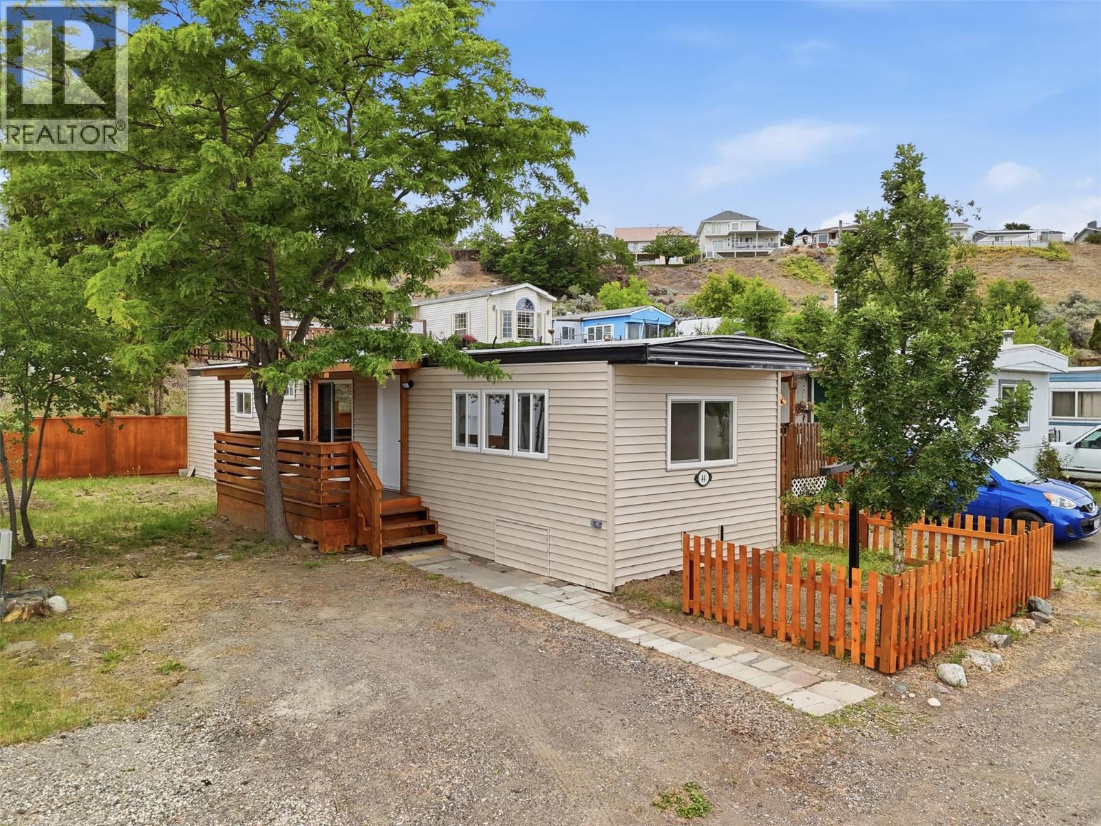 MLS® listing #30091173 for sale located at 1720 Westsyde Road Unit# 44