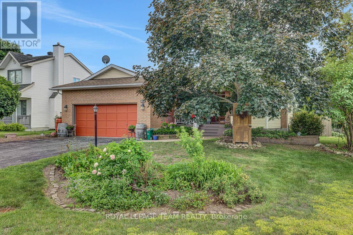 MLS® listing #30091495 for sale located at 110 ALFRED STREET