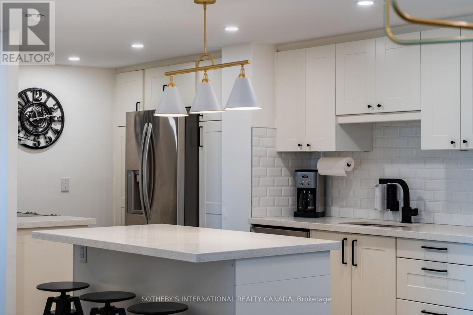 MLS® listing #30091546 for sale located at 1110 - 812 BURNHAMTHORPE ROAD
