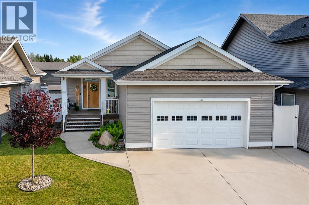 MLS® listing #30092273 for sale located at 3903 49 Avenue