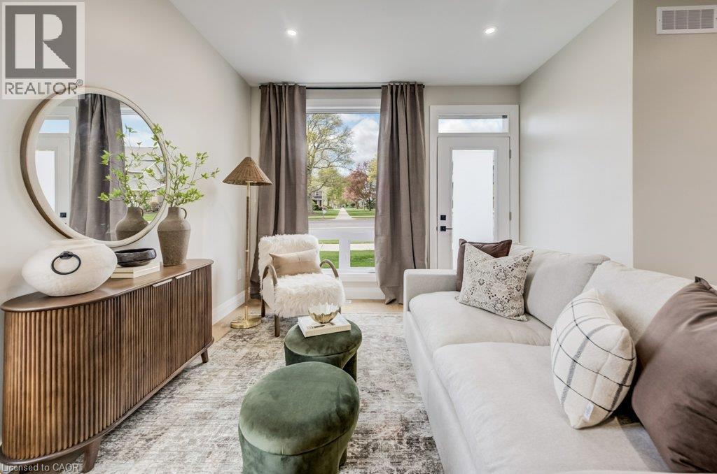 MLS® listing #30092417 for sale located at 210 HERITAGE Drive Unit# Lower unit (The Glen)