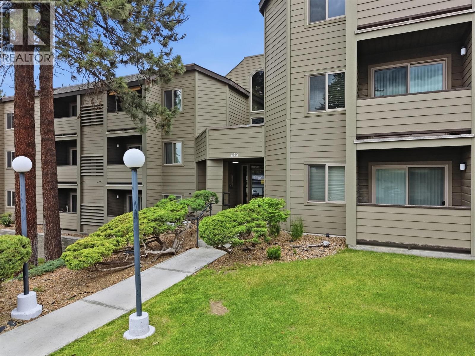 MLS® listing #30092586 for sale located at 245 Gordonhorn Drive Unit# 347