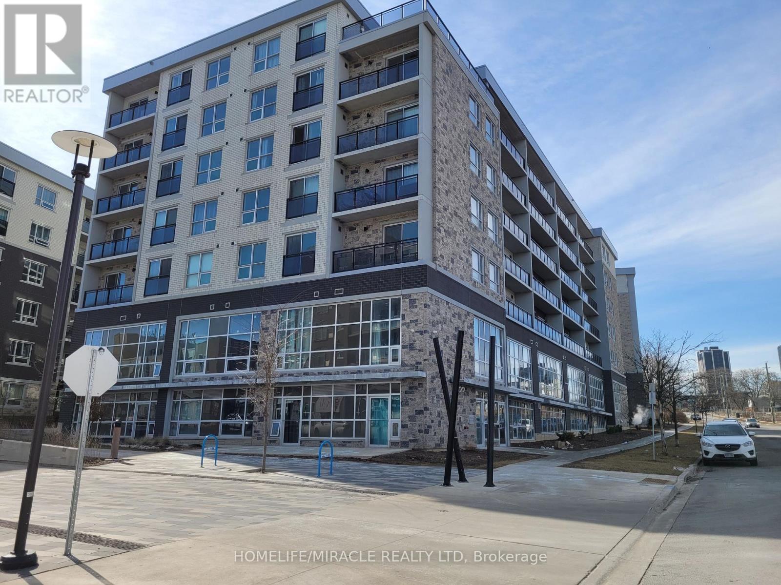 MLS® listing #30093041 for sale located at G510 - 275 LARCH STREET