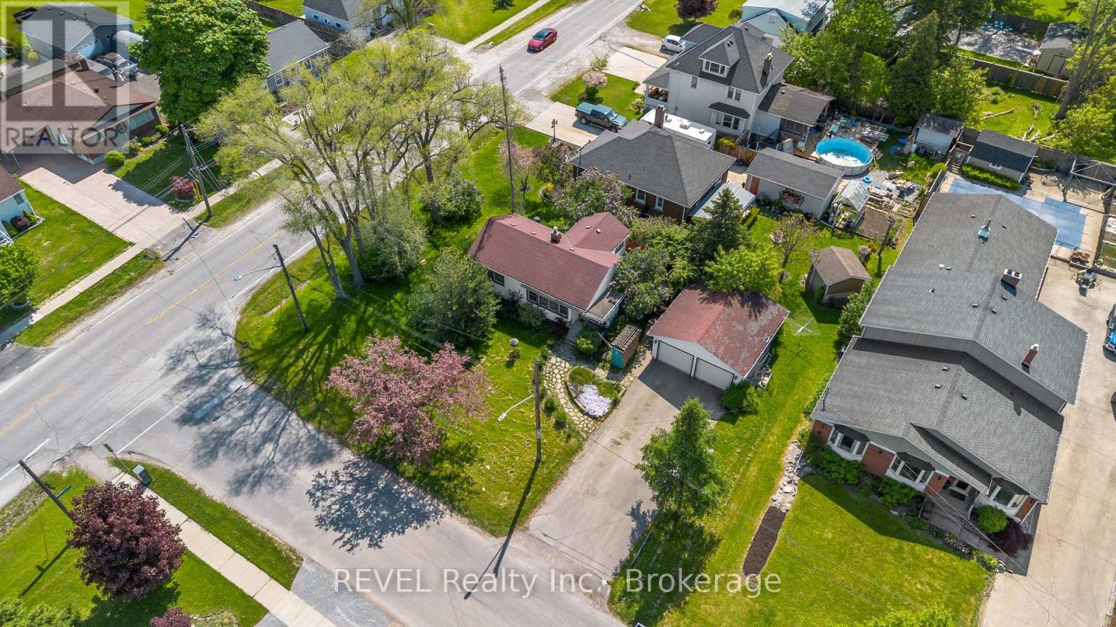 MLS® listing #30094507 for sale located at 7962 BOOTH STREET