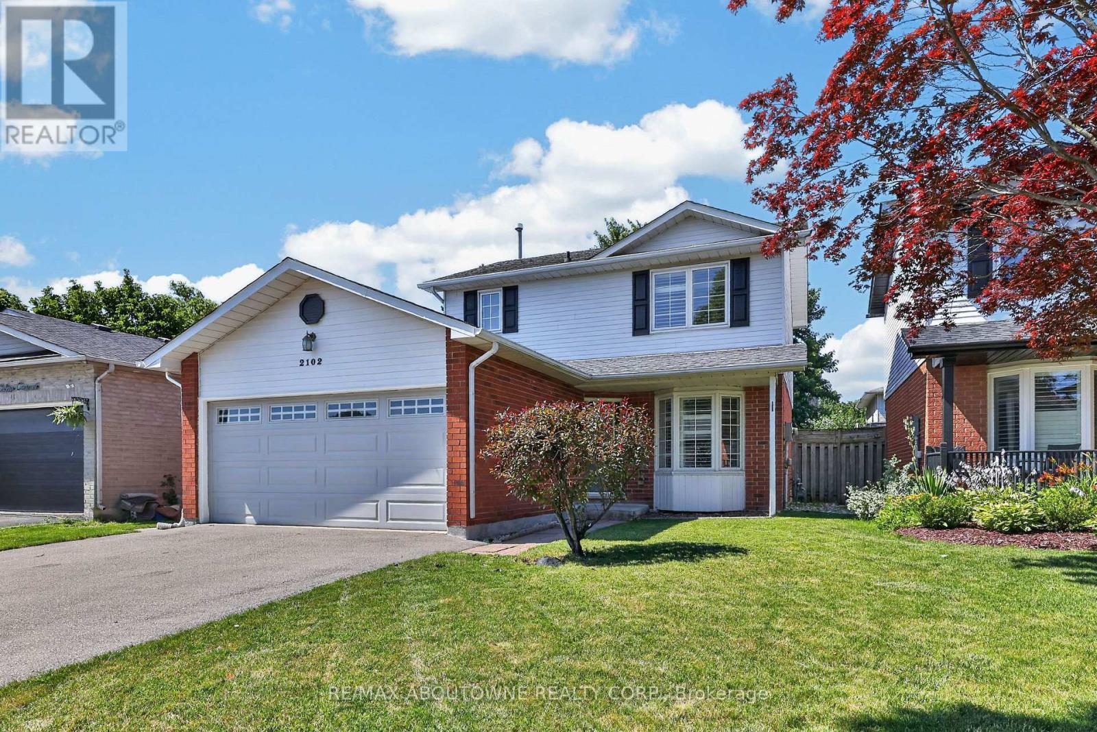 MLS® listing #30095315 for sale located at 2102 SALMA CRESCENT