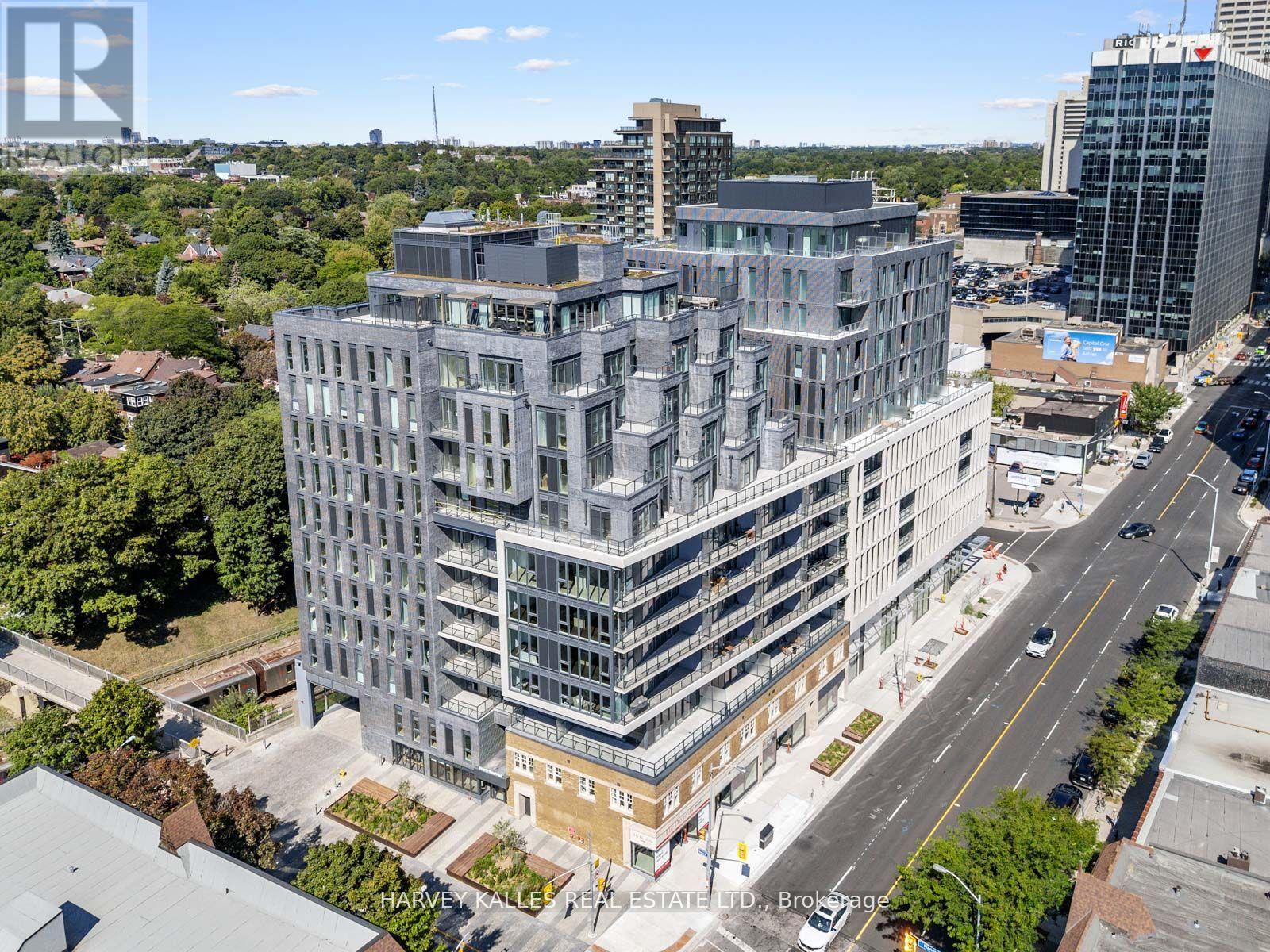 MLS® listing #30095647 for sale located at 610 - 8 MANOR ROAD W