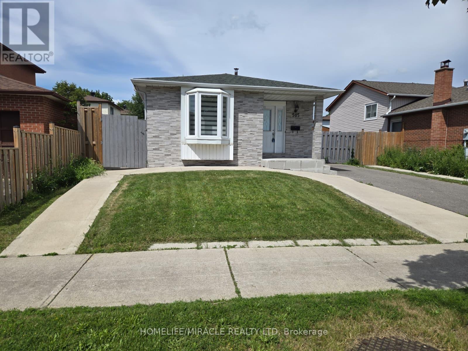MLS® listing #30095911 for sale located at 505 SILVERSTONE DRIVE