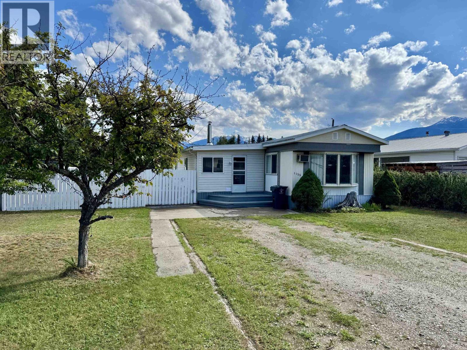 MLS® listing #30096317 for sale located at 1155 4TH AVENUE