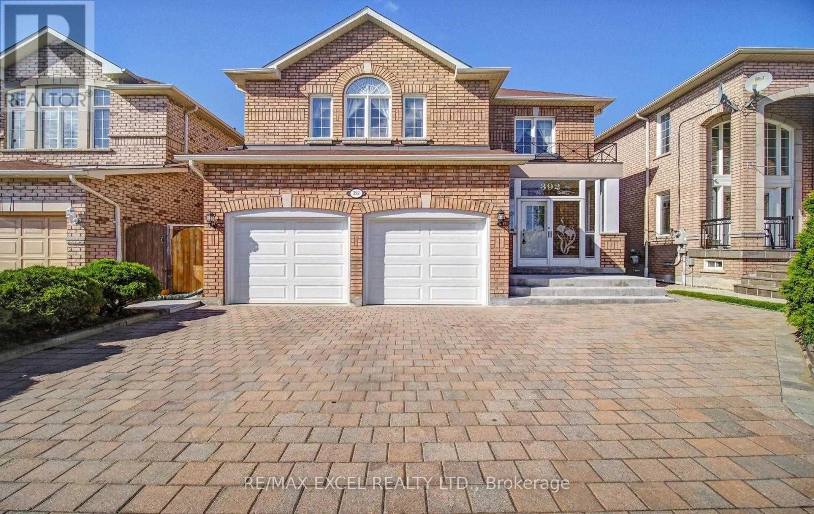 MLS® listing #30099162 for sale located at BSMT - 392 ELSON STREET