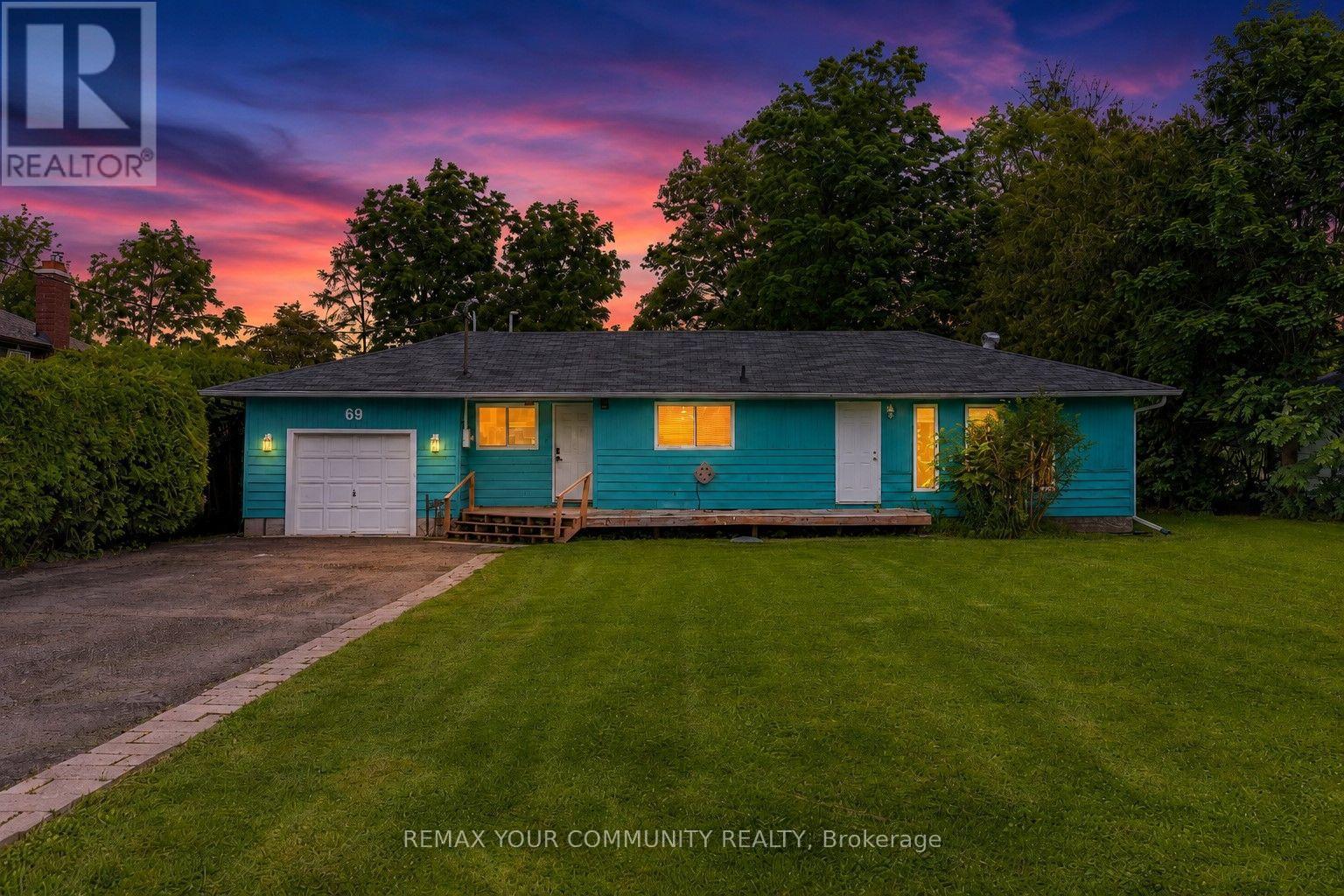 MLS® listing #30099646 for sale located at 69 VIRGINIA BOULEVARD