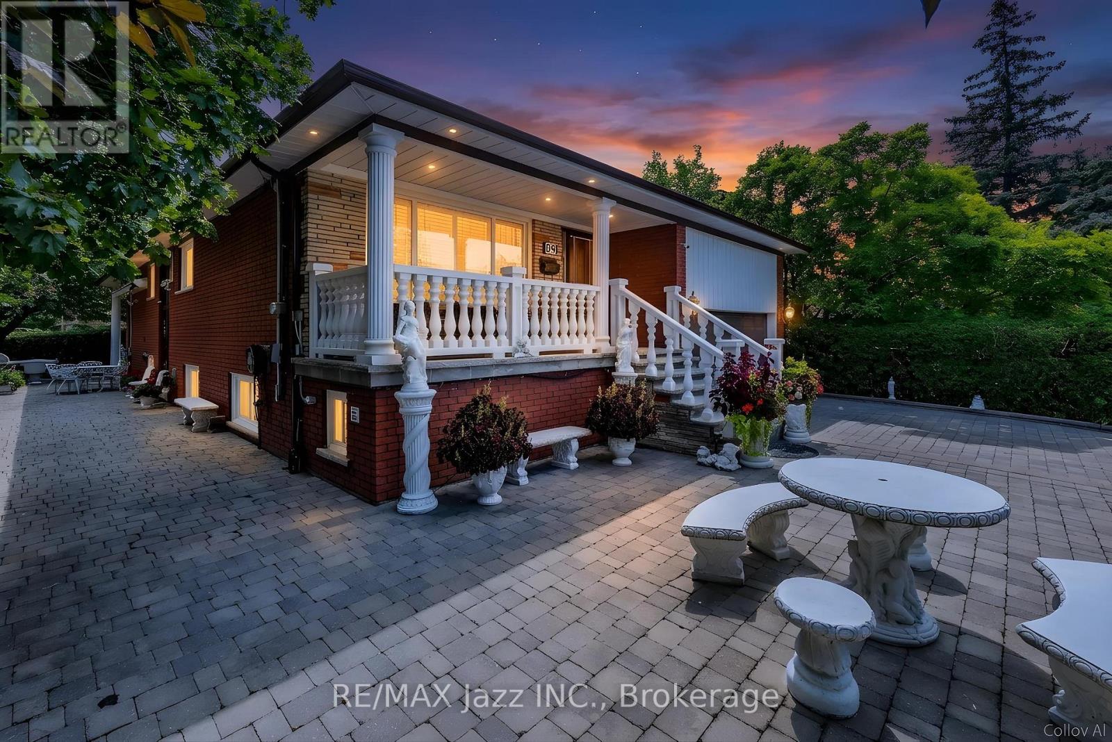 MLS® listing #30099999 for sale located at 89 CRESTWOOD ROAD