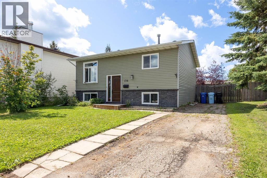 MLS® listing #30100176 for sale located at 134 Farrell Bay