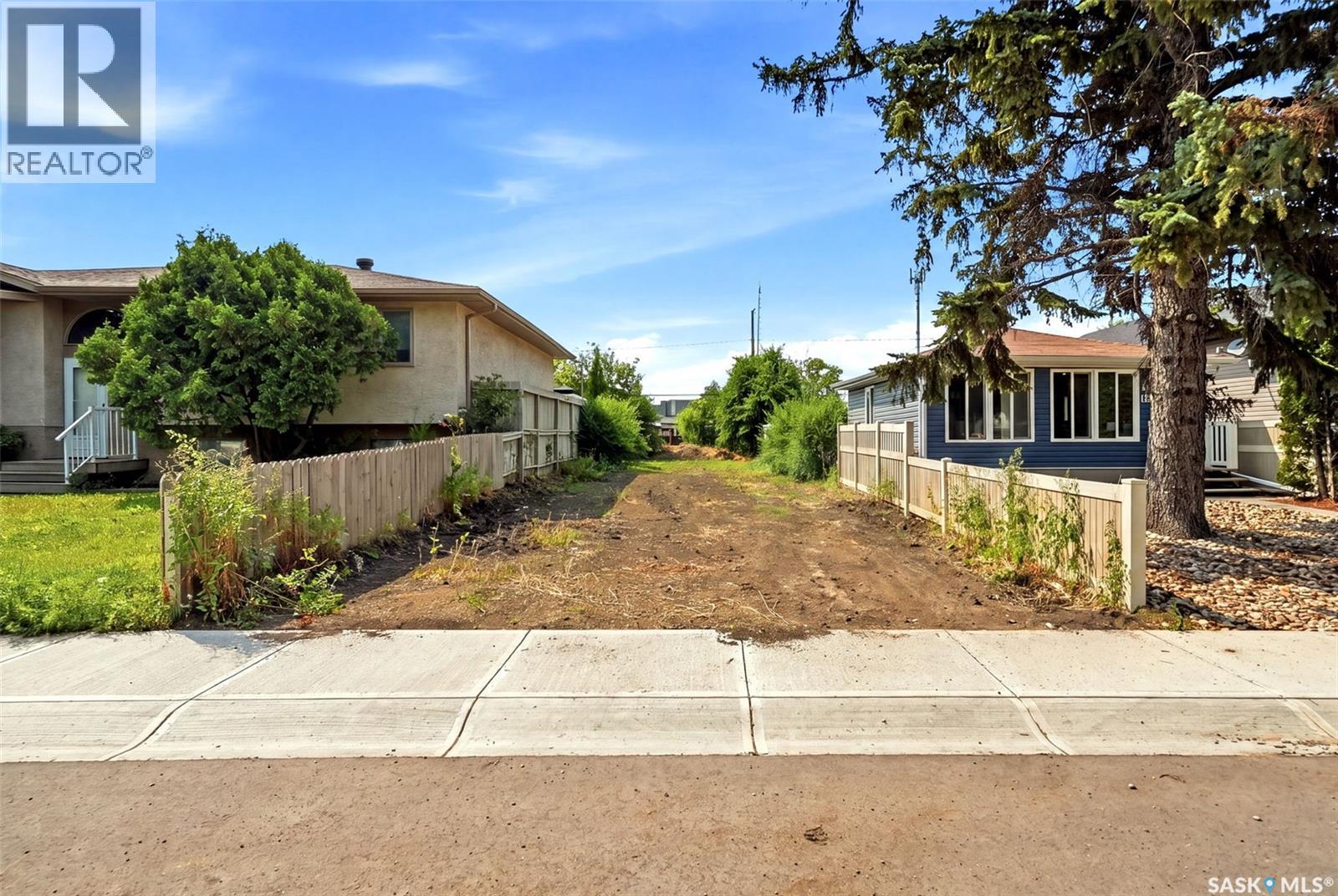 MLS® listing #30100315 for sale located at 174 Osler STREET