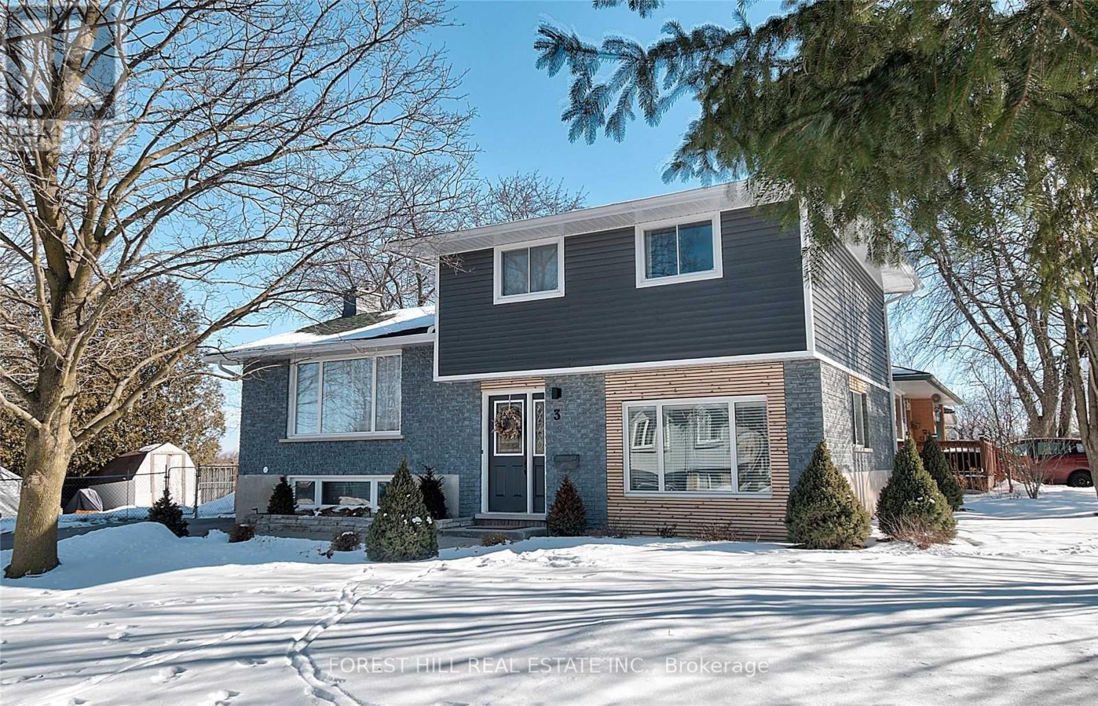 MLS® listing #30100330 for sale located at 3 SHAKESPEARE DRIVE
