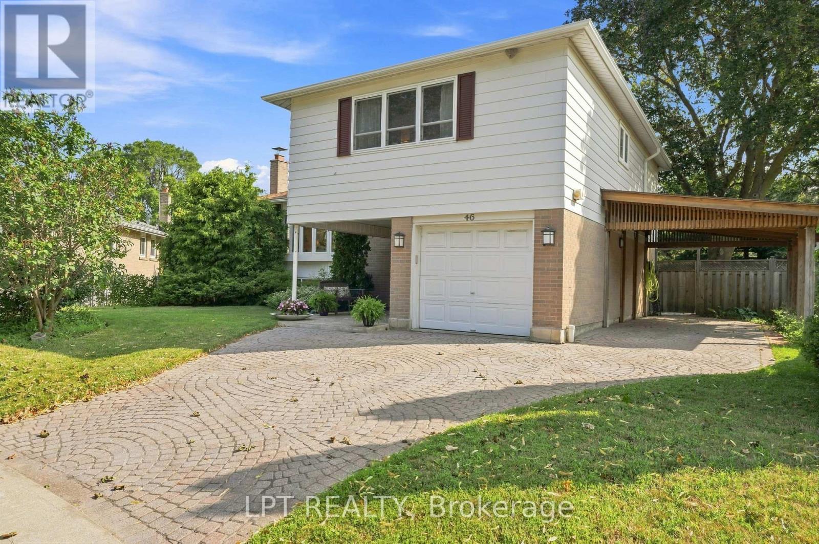 MLS® listing #30100412 for sale located at 46 TWEEDROCK CRESCENT